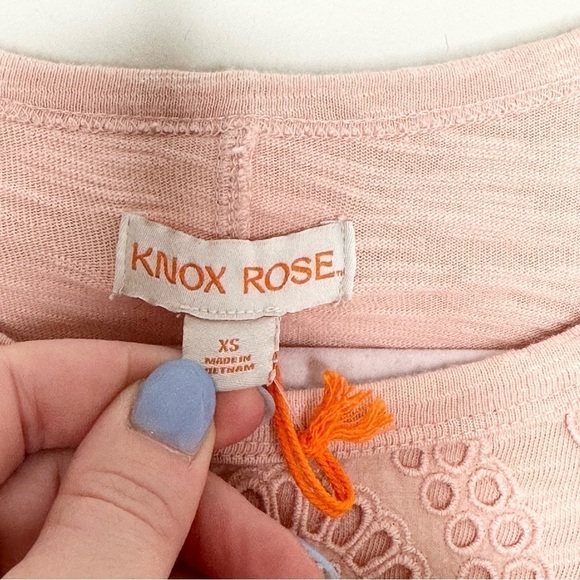 Knox Rose XS Pink Eyelet Long Sleeve Blouse - Picture 6 of 6